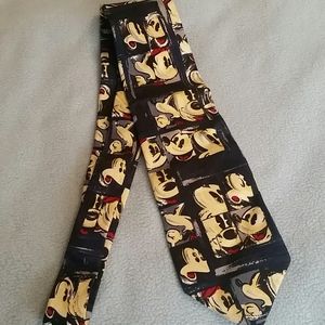 *HP* Vintage (1990s) Disney Store Mickey Mouse tie
